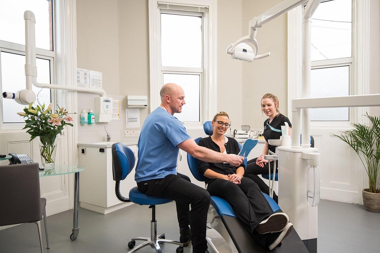 Customizing Your Smile Tailoring Implant Placement for Optimal Comfort